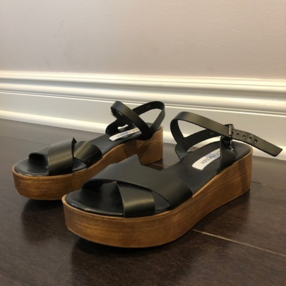 Steve Madden Shoes - Steve Madden Black Leather Platform Sandals